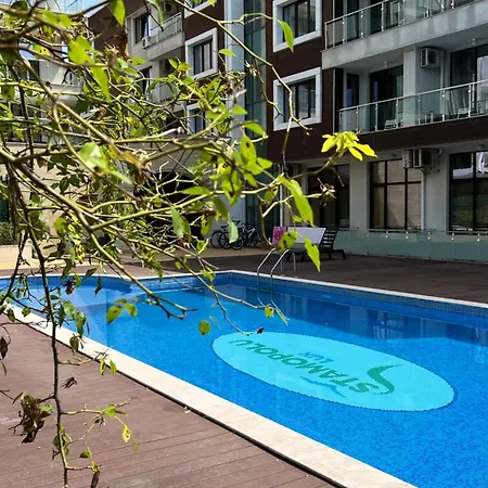 아파트 Stamopolulux директен изглед към морето 프리모르스코